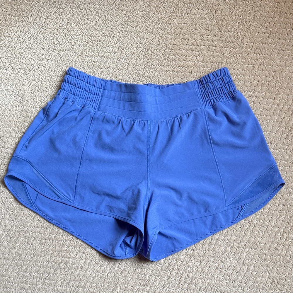 Lululemon Athletica Hotty Hot High Rise Short - 2.5”